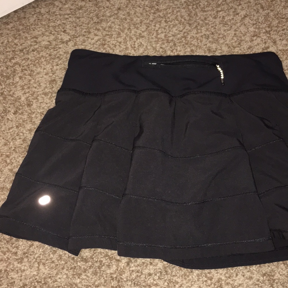 Black tennis skirt from lulu lemon